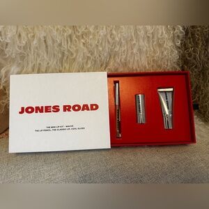 NWT Jones Road Lip Trio in Mauve with Silver Accents